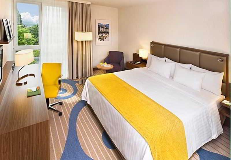 Courtyard By Marriott Wiesbaden-Nordenstadt Екстер'єр фото