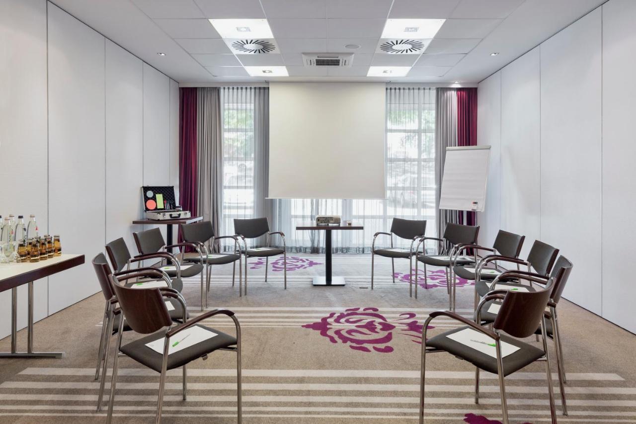 Courtyard By Marriott Wiesbaden-Nordenstadt Екстер'єр фото